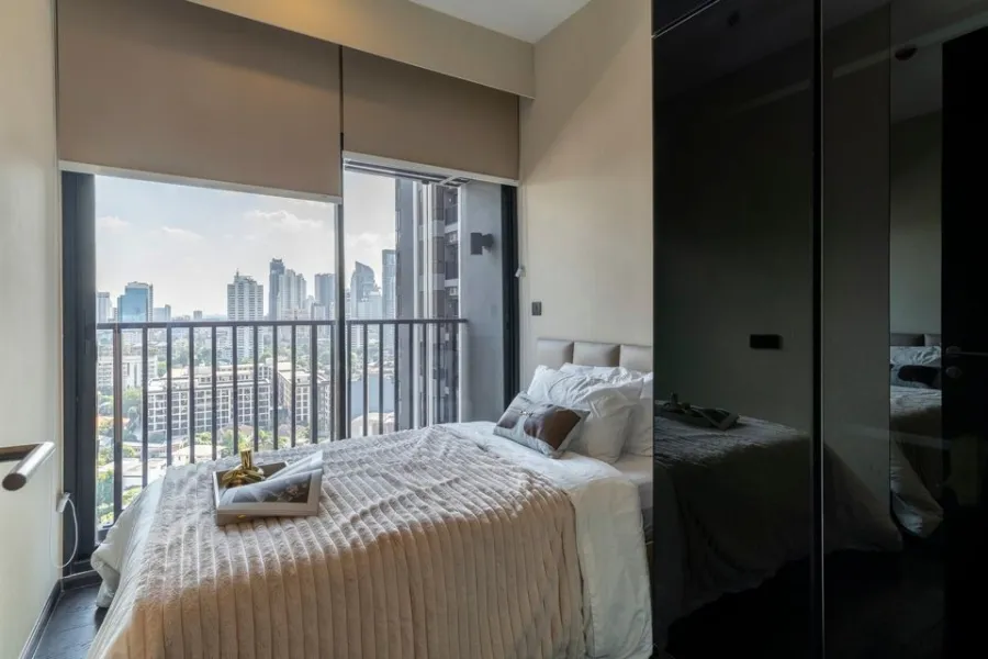 For sale or rent, Park Origin Thonglor, 19th floor, very beautiful view, corner room, elegantly decorated, awesome Buit-In, book now.