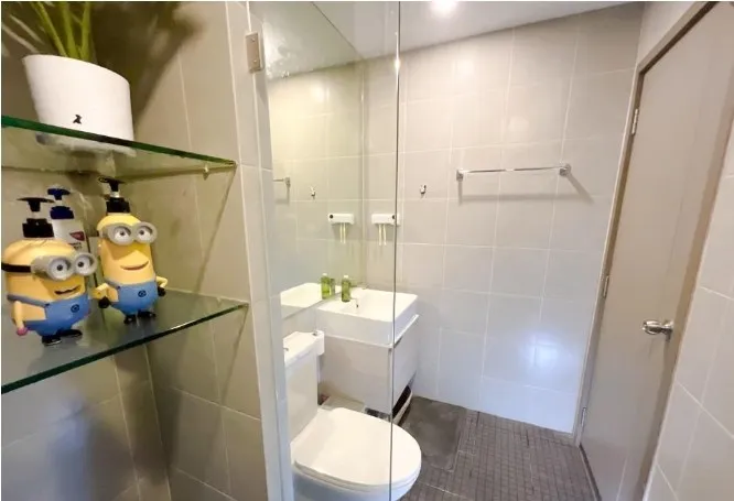 For sale: Ideo O2, 1 bedroom, 1 bathroom, ready to move in, high view, wide balcony. Enjoy views all year long. Book now.