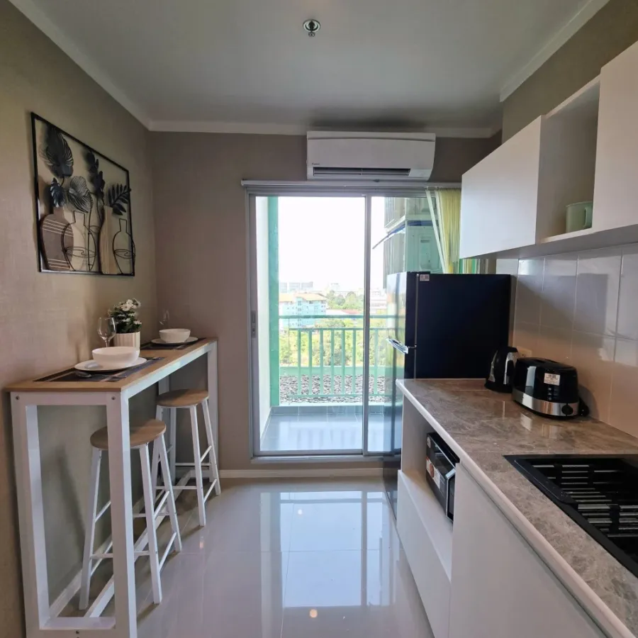 For sale: Lumpini Ville Wongamat-Naklua, beautifully decorated unit on the 7th floor with sea view. Everything you need is here. Don't miss out!
