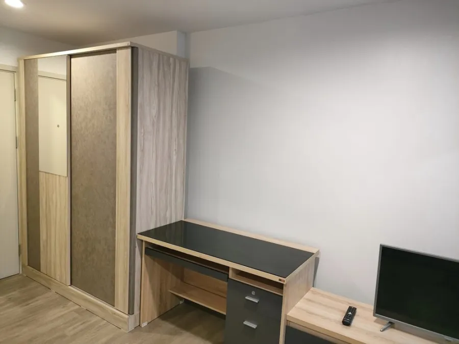 Condo for sale, Reach Phahonyothin 52, nice room, fully furnished, complete electrical appliances, good price, hurry and reserve before you miss out.