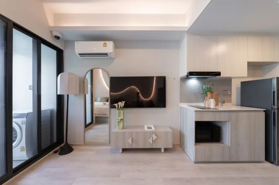 Selling a reservation for ???? ????????-????9 Studio room, 8th floor. This building can accommodate pets. Hurry and reserve.