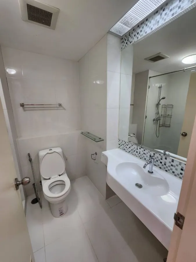 Centric Scene Ratchavipha for sale, open and airy view, spacious room, complete electrical appliances, good price, hurry and reserve now.
