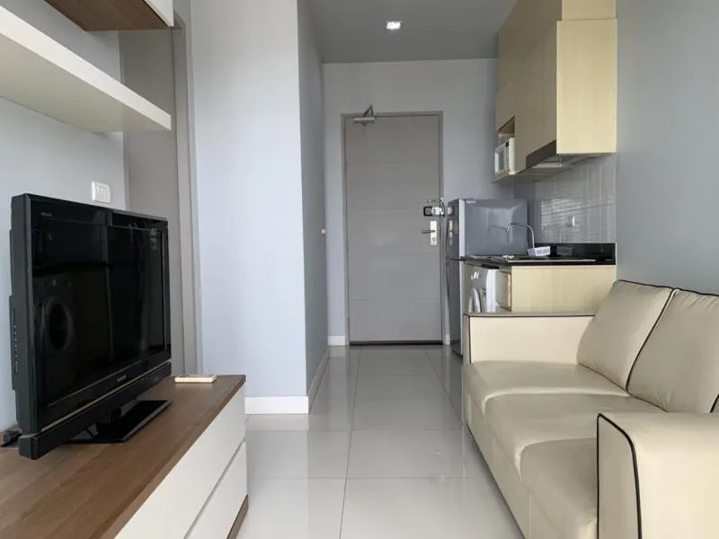 Condo for rent, Ideo Verve Sukhumvit, beautiful room, fully furnished, beautiful view, next to BTS, do not miss it.