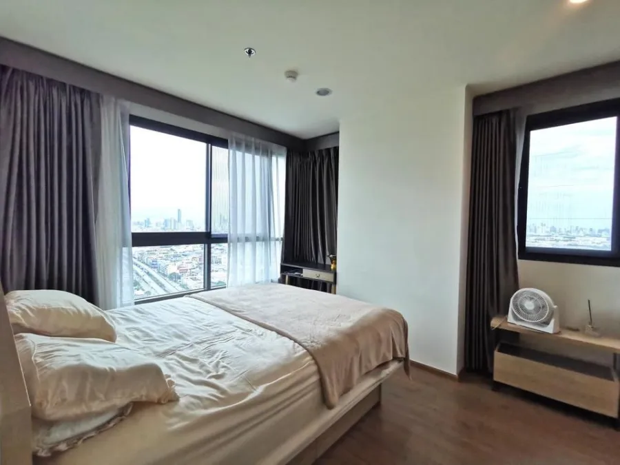 Condo for sale U Delight residence riverfront with fully furnished. See beautiful fireworks from every angle during the New Year. Book now.