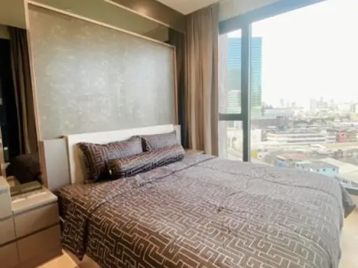 The room is very beautiful, well built in the whole room. With complete electrical appliances, book now at Ashton Asoke-Rama 9 for rent.