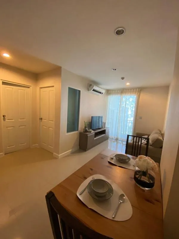 Quick rent !!! Condo The Series Udomsuk 29, beautiful room, swimming pool view, good location, convenient transportation, book now !!!