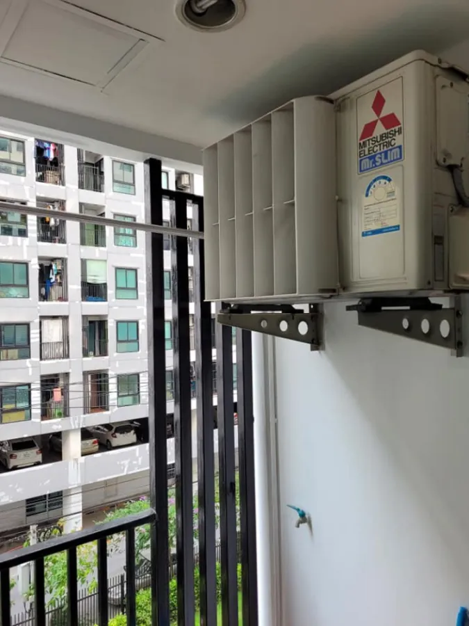 For rent, Regent Home 15 Chaengwattana, 4th floor, fully furnished and electrical appliances. Book now. Hurry up.