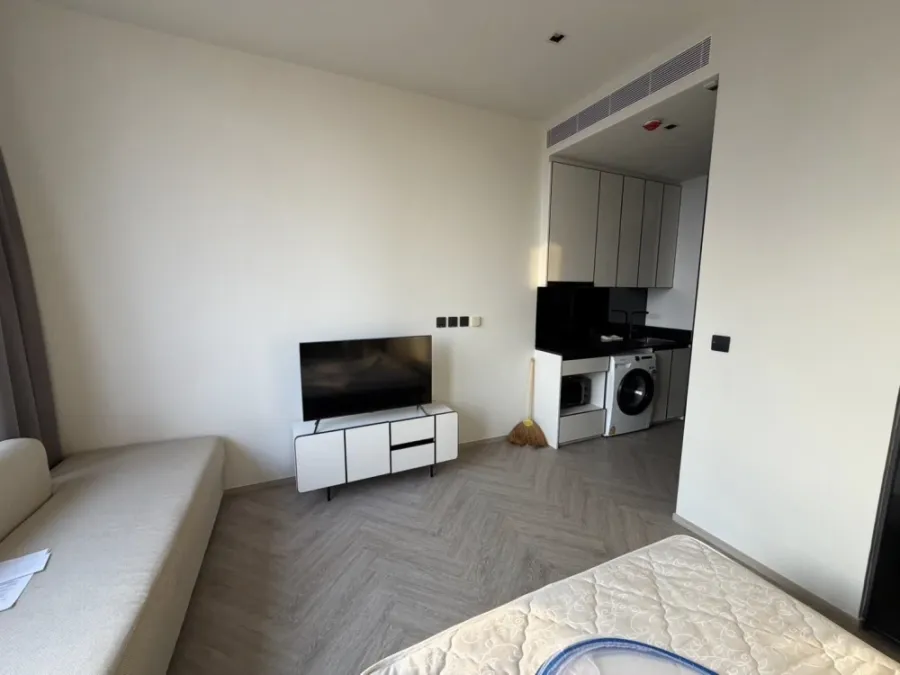 For rent: Chapter Charoennakhon–Riverside. Nice room, fully furnished. Just bring your belongings and move in!