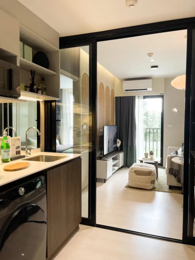 Selling down payment New Cross Khu Khot Station, 7th floor, garden view. Hurry and reserve it as an owner. Urgent.