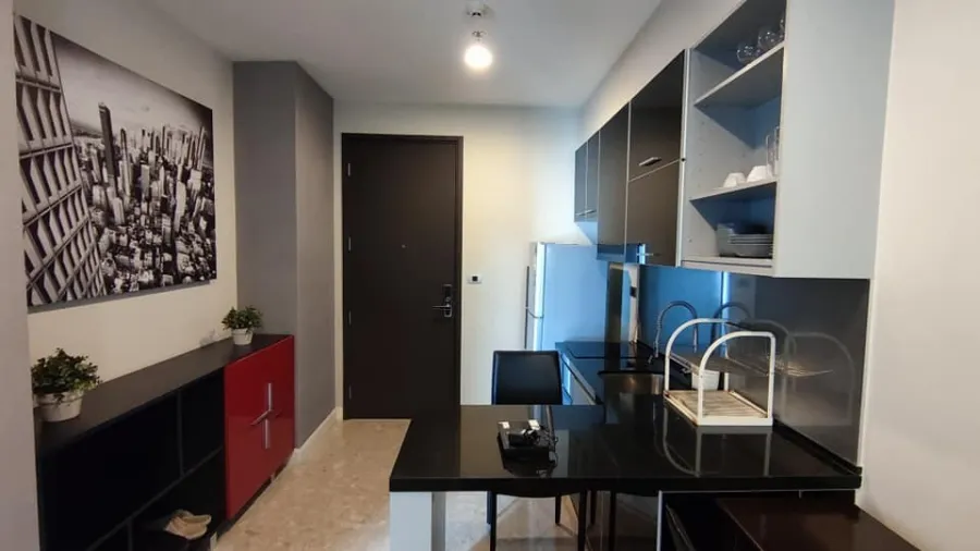 Condo for rent, The Crest Sukhumvit 34, 27th floor, great city view. Decorated room ready to move in You can just come and stay.