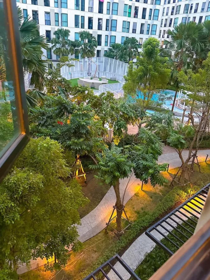 ขายด่วน คอนโด UNiO Sukhumvit 72 ห้องกั้นแยกเป็นสัดส่วน ชั้น 4 วิวสวนกับสระว่ายน้ำ ซื้อเลย