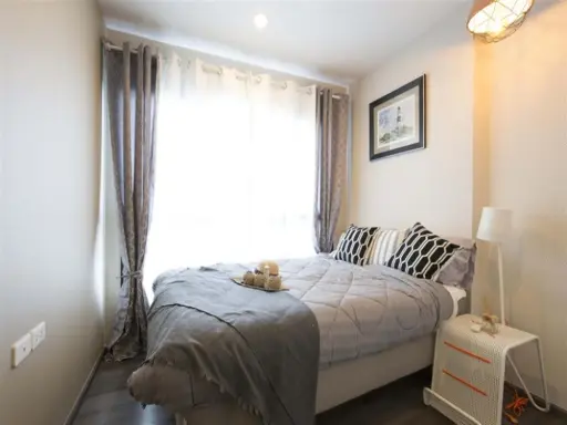 For rent!! Condo The Base Park West, beautifully decorated room, fully furnished, high floor, ready to move in immediately, book now!!