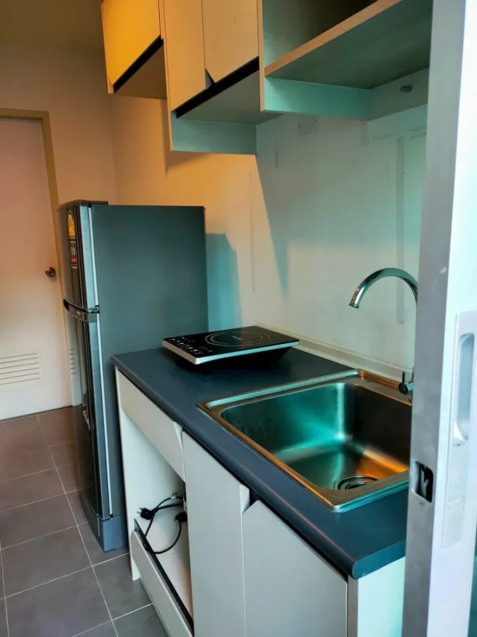 Condo for rent, The Kith Plus Sukhumvit 113, beautiful room, pool view project Fully furnished and electrical appliances