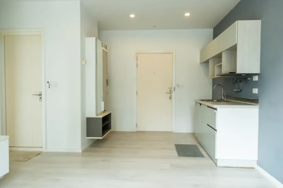 Sell The Key Sathorn-Ratchaphruek, 2 bedrooms, 1 bathroom, very nice, fully furnished, open air, not hot, book now.
