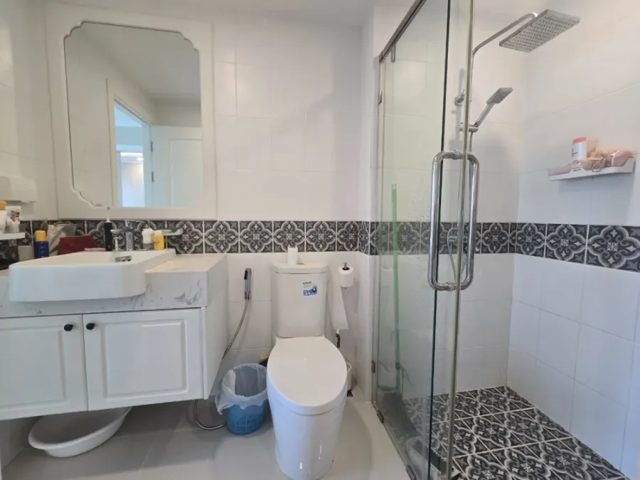 Selling a unit at The Orient Jomtien Resort & Spa, Building B, 7th floor. City view, spacious and comfortable room with built-in furnishings. Don't mi