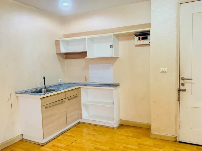 ขาย The Star Condominium ห้องพร้อมอยู่ เฟอร์พร้อม กว้างขวางอยู่สบาย จองเลย