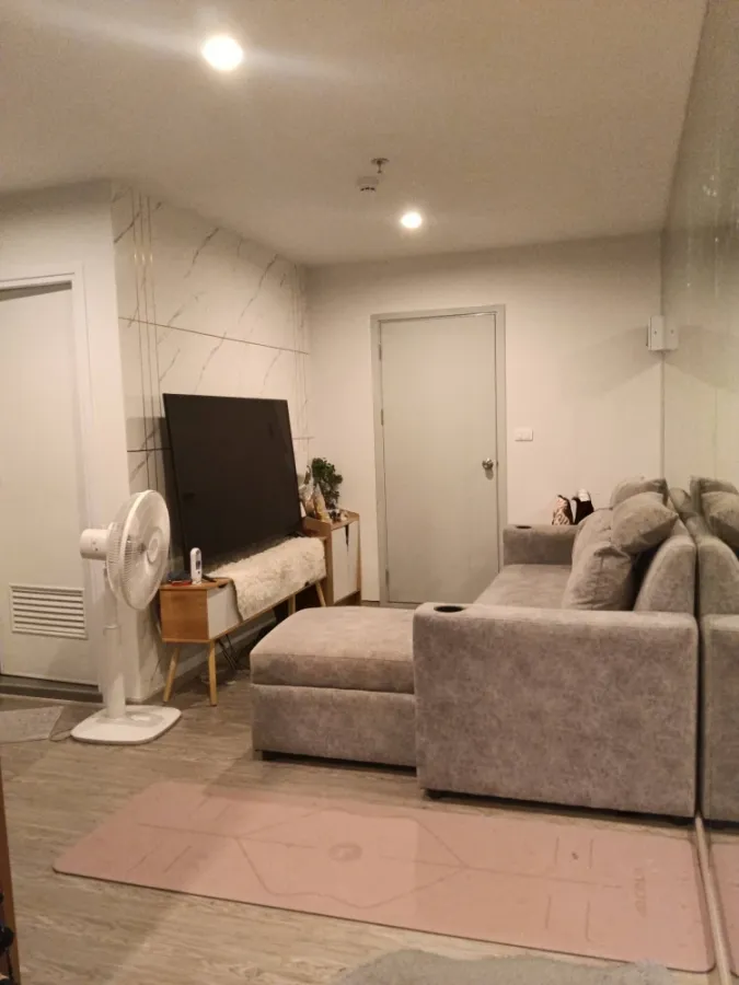 For rent: Regent Home Bangna, corner unit, unobstructed view, high-quality built-in furniture. You absolutely have to book this one!