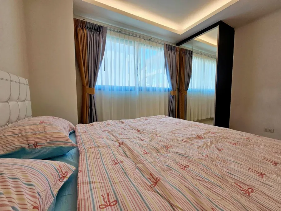 Club Royal Wongamat (North Pattaya) for rent, 7th floor, Sanctuary of Truth view, 2 bedrooms, 2 bathrooms, first come first served.