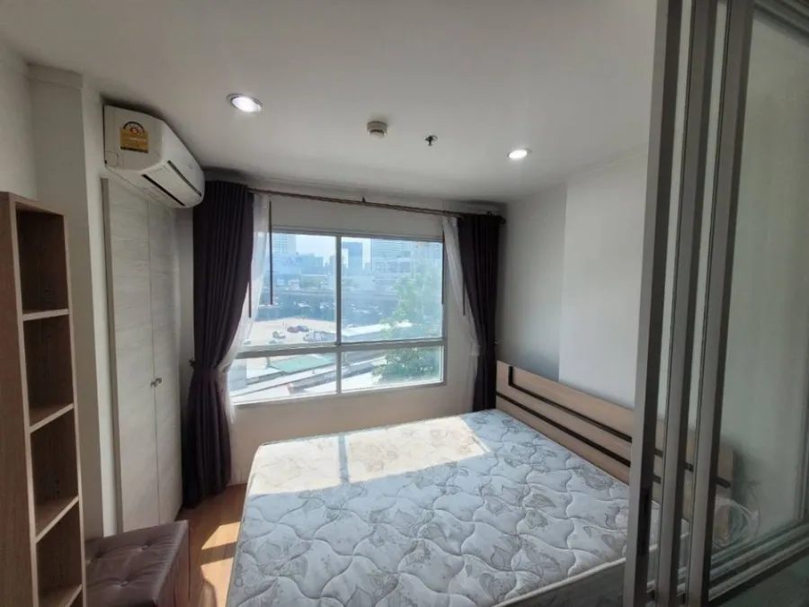Quick sale!! Condo Lumpini Park Rama 9-Ratchada The condo is in a very good location. Full facilities, book now!!