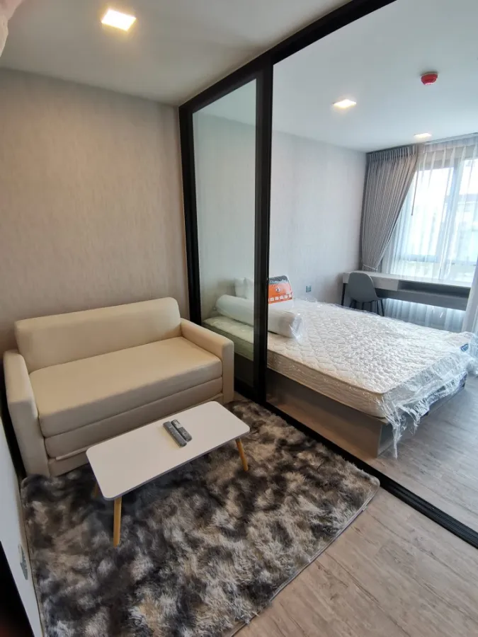 For rent, Kev Eva, 6th floor, new room, unboxed, fully decorated, can carry the bag and move in right away, book now, hurry up.