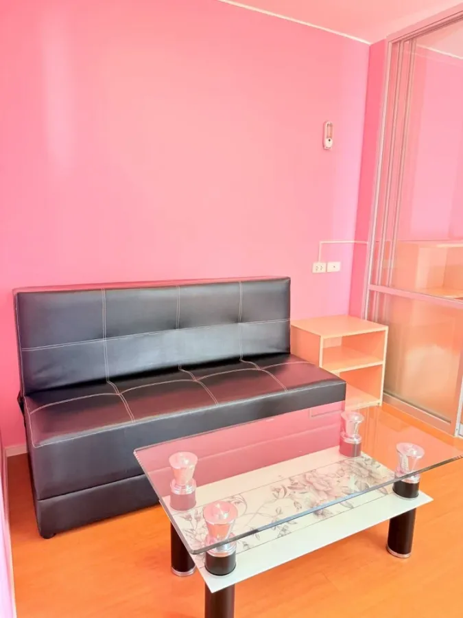 For rent Lumpini Condotown Chonburi - Sukhumvit, 6th floor, partitioned room, fully furnished, reserve now.