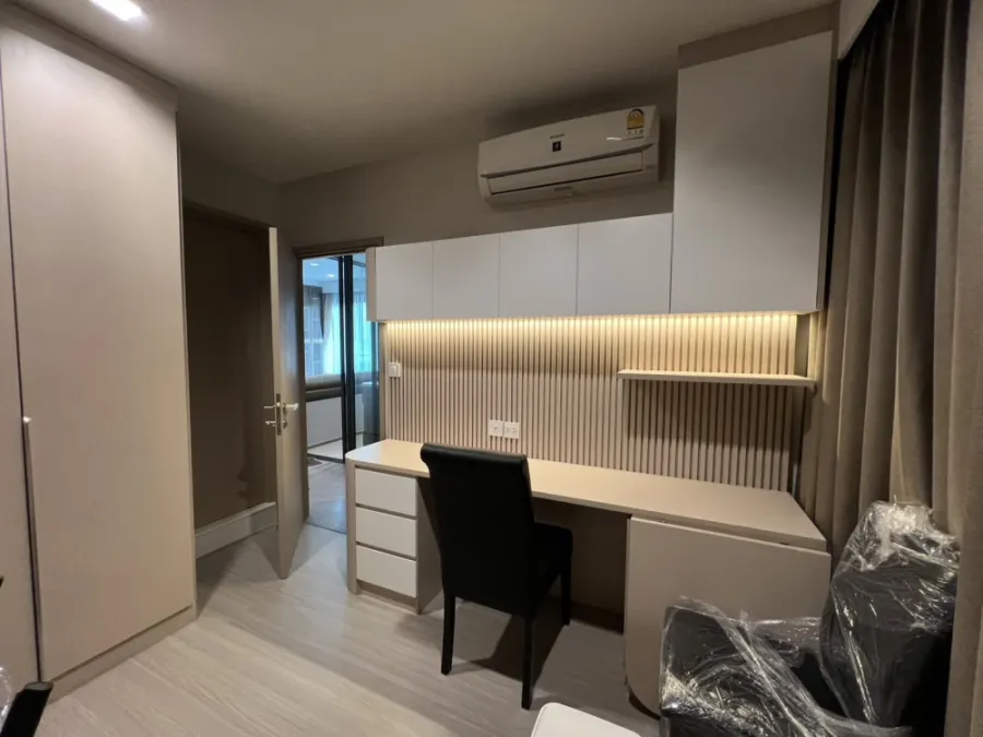 ขายด่วน!! คอนโด ไลฟ์ สาทร - เซียร์ร่า ห้องสวย บิ้วอินแนว Luxury- Modern สวยมาก พร้อมอยู่ จองเลย!!