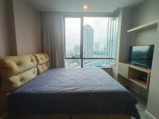 For sale: The Room Sukhumvit 69, 15th floor, fully furnished and equipped with electrical appliances. Reserve now, don't wait.