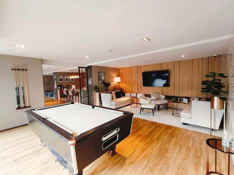 Condo for sale, The Nest Sukhumvit 64, decorated in white tones. Lots of usable space The furniture is complete like this, so you have to hurry.