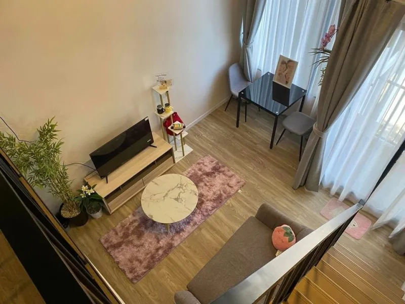 ขาย Blossom Condo @Fashion ห้อง DUPLEX ชั้น 10 วิวสระว่ายน้ำ ของตกแต่งครบครัน น่าอยู่แบบนี้จองด่วนๆ