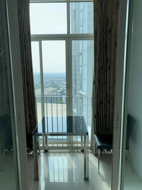 Condo for rent, Ideo Verve Sukhumvit, 22nd floor, fully furnished, ready to move in, next to the train, special price !! Don't miss it !!