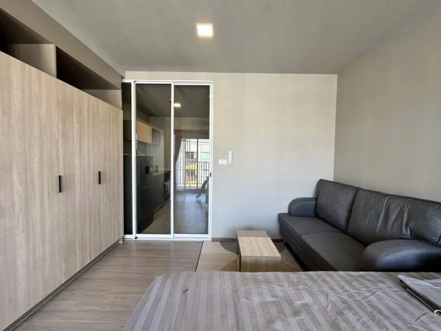 ให้เช่าคอนโด D condo panaa พร้อมอยู่ เฟอร์นิเจอร์และเครื่องใช้ไฟฟ้าครบครัน ชั้นบนสุด จองเลยจ้า