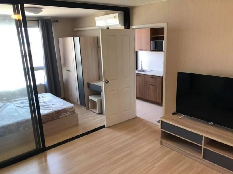 Urgent..Hurry!!!!! Big room, big TV, size 1 bedroom, 1 bathroom, 26 sq m.