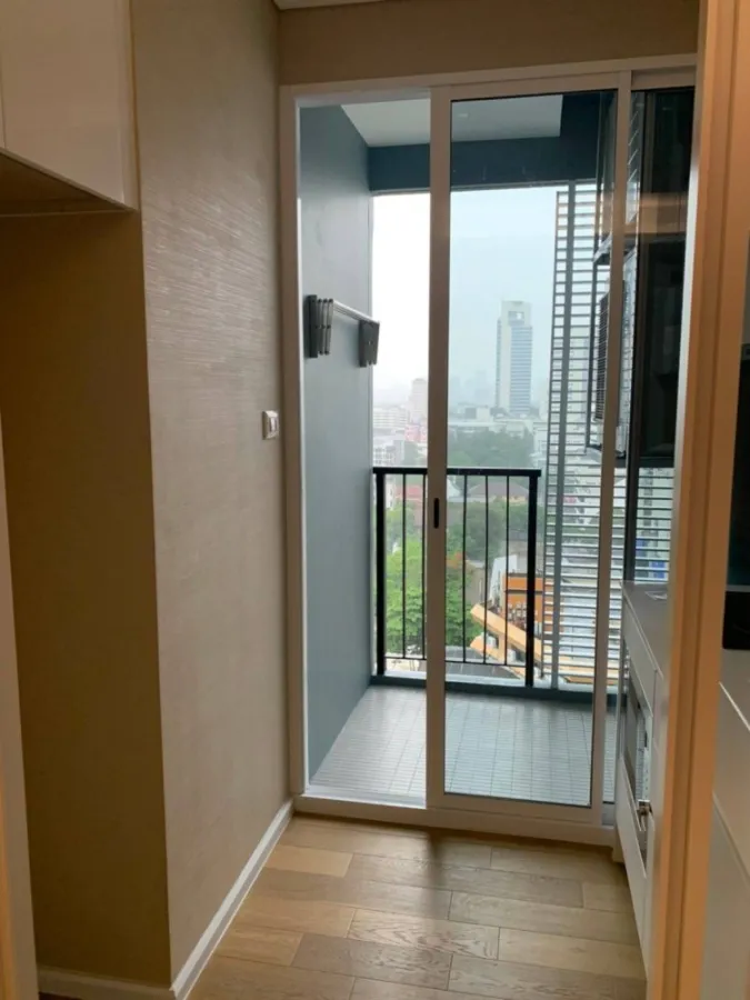 Condo for rent, The Saint Residences, room ready to move in. Affordable price Let me tell you, if you make a mistake, you'll regret it later.