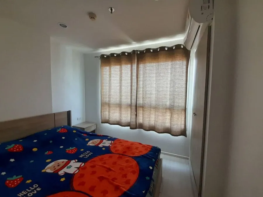 For rent: Lumpini Park Phetkasem 98, high floor, separated rooms, great price. Don't just look and reserve now.