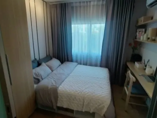 For rent: Sena Kit Condo Bangna Km. 29, decorated room, nice to live in, complete with furniture and electrical appliances. Hurry and reserve now.