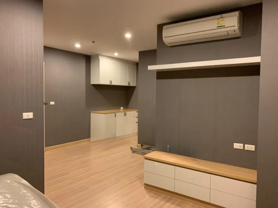 For sale The Niche Mono Ratchavipha ห้องกว้างขวาง พื้นที่ใช้สอยคุ้ม แต่งพร้อมอยู่ รีบมาจองเลย