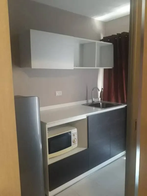 For sale: D Condo Campus Resort Ratchapruek – Charan 13, 13-bedroom unit, fully furnished, with excellent wallpaper. Reserve now!