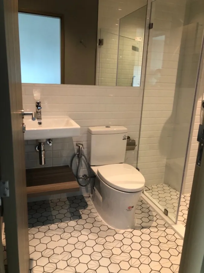 Condo for rent Altitude Unicorn Sathorn - Tha Phra, complete facilities. This price is definitely worth it. Hurry up to reserve.