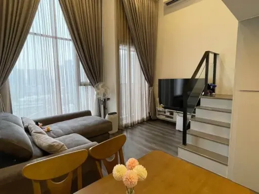 ขาย KnightsBridge Space Ratchayothin ห้อง Duplex ชั้น 18 พื้นที่ใช้สอบเพียบ เพดานสูง รีบจับจองเลย images