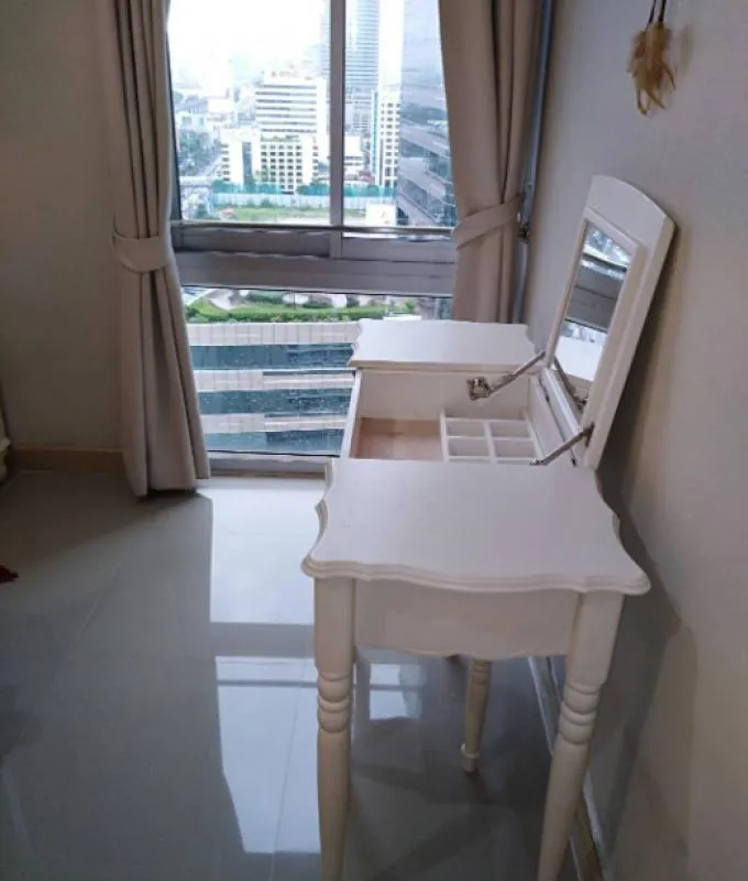 My Resort Bangkok for rent, very beautiful room, elegant decoration, clean white tone. pleasant atmosphere Don't miss out on renting.