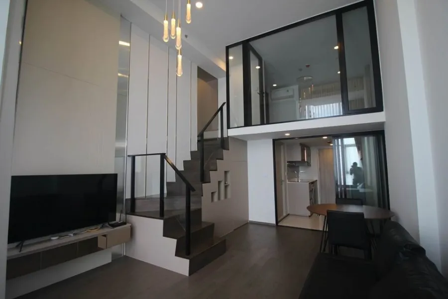 ให้เช่า พาร์ค ออริจิ้น ราชเทวี ห้อง Duplex ชั้นสูง ห้องติดวอลเปเปอร์อย่างดี หิ้วกระเป๋าเข้าอยู่เลย