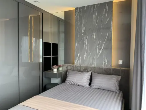 Condo for rent, Life Sukhumvit 62, beautiful room, fully built furniture, luxury, excellent location, close to BTS near the expressway, book now