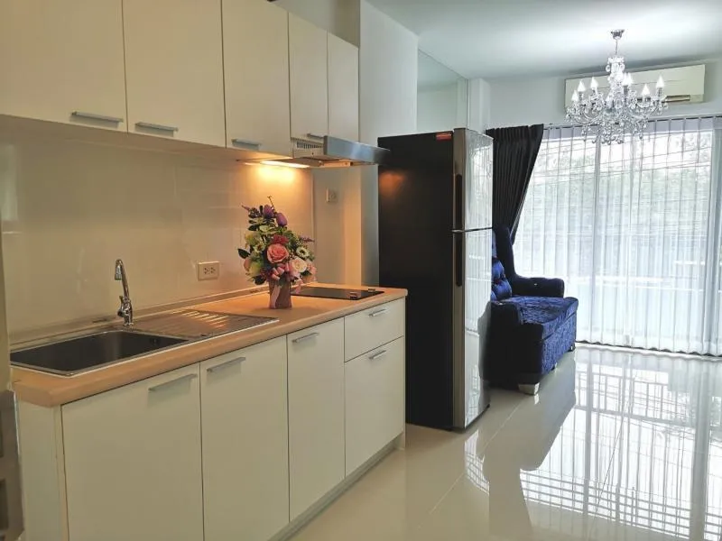Urgent sale, Summer Garden, Chaengwattana, 19 corner room with wallpaper in the whole room Ready to move in!!