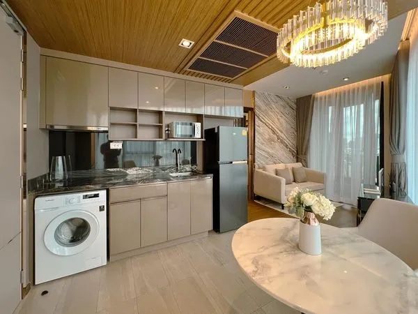 ขาย ให้เช่า Ideo Q Sukhumvit 36 ห้องตกแต่ง Style LUXURY สวย เฟอร์ Buit-In อย่างดีทุกชิ้น จองเลย