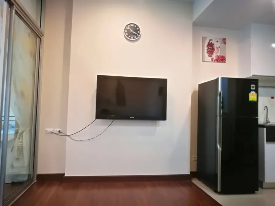 Urgent sale!! Condo Supalai Lite Sathorn-Charoenrat, 8th floor, pool view, beautiful room, ready to move in, hurry up and book now!!