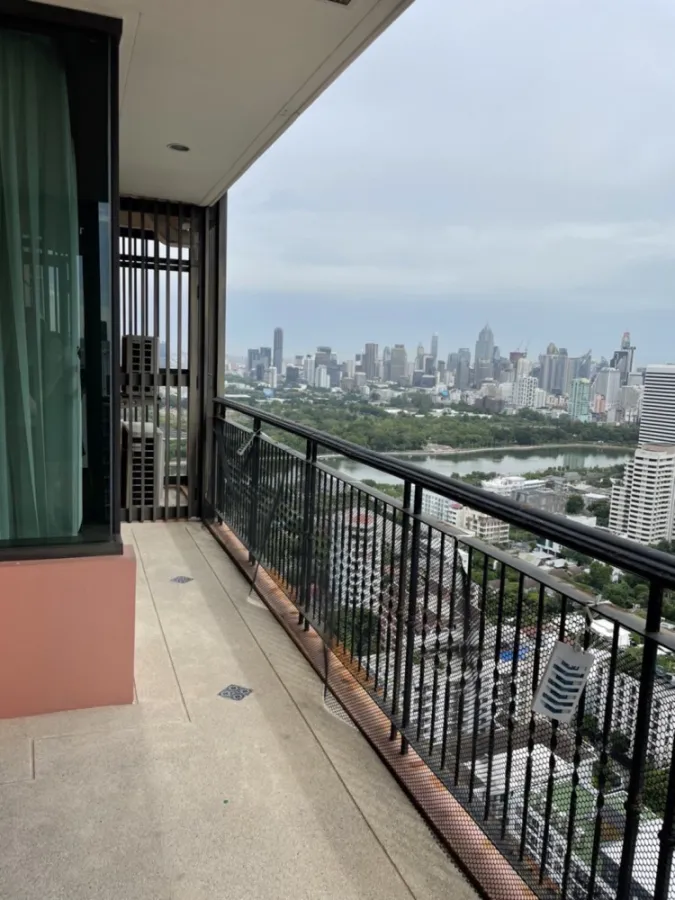 For sale / rent, Aguston Condo, Sukhumvit 22, 31st floor, good location, near BTS, 3 bedrooms, comfortable, don't miss !!