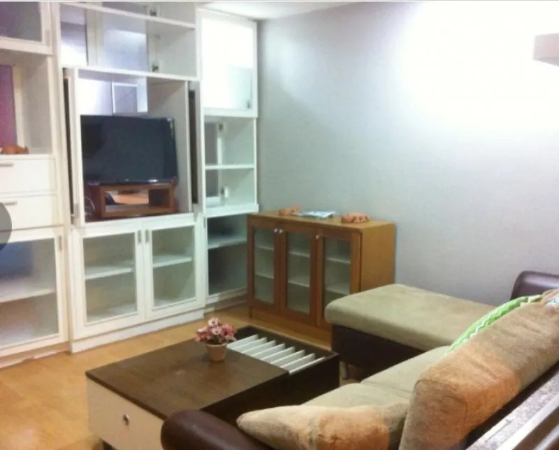 Condo for sale Supalai Park Phaholyothin 21, separate rooms. Good for heart like this. Hurry up.