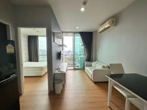 For rent, Chewathai Ramkhamhaeng, high floor, great view, complete facilities. Make a reservation and you won't be disappointed for sure. images