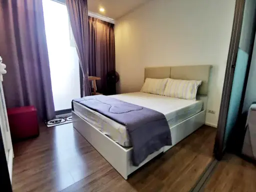 For rent Miti Condo Ladprao-Wang Hin. The room is very beautiful. Good built-in furniture, very good price, hurry up to move.
