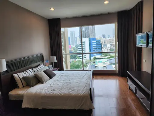 For rent: The Address Chidlom, spacious room, comfortable, high-rise city view, comes with a super cool bathtub. If it's this good, hurry and book now images